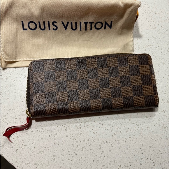 BRAND NEW REAL LUIS VUITTON WALLET - Picture 4 of 6